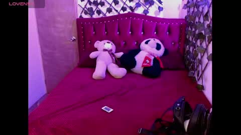 Snapshot of melani_cute01 chatting on April 16, 8:53 pm melani_cute01 online show from April 16, 8:53 pm