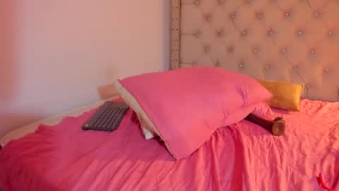 melania_xtreme online show from February 15, 7:51 am