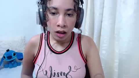 melani online show from December 5, 10:23 pm