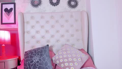 Melanie online show from January 16, 11:26 am