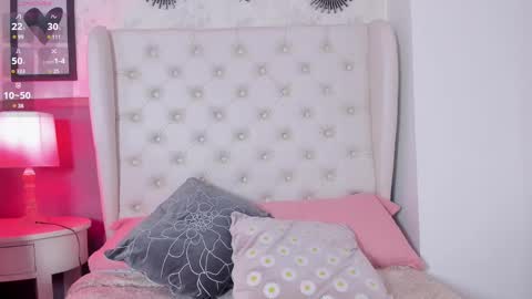 Melanie online show from February 18, 11:44 am