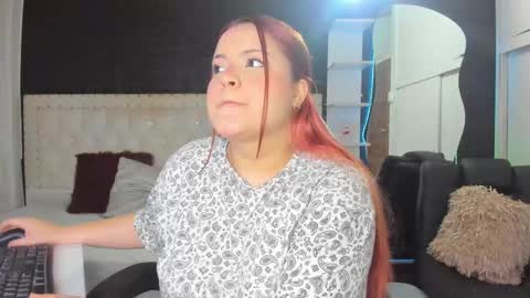 Snapshot of melanie_hh chatting on March 11, 4:10 am Melanie  online show from March 11, 4:10 am