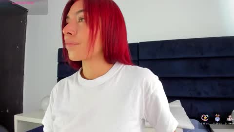 Melanie roux  online show from February 10, 2:10 pm