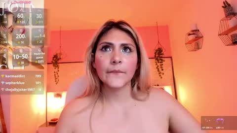 Snapshot of melanie_silver_ chatting on March 5, 10:54 pm Melanie online show from March 5, 10:54 pm