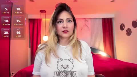 Snapshot of melanie_silver_ chatting on September 29, 9:30 pm Melanie online show from September 29, 9:30 pm