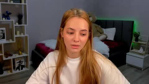 MelanieAlves online show from November 12, 6:41 pm