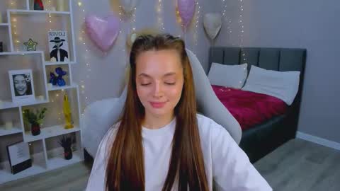 MelanieAlves online show from March 9, 6:12 pm