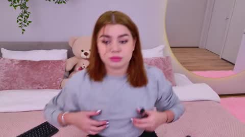 Melanie online show from October 13, 4:07 pm