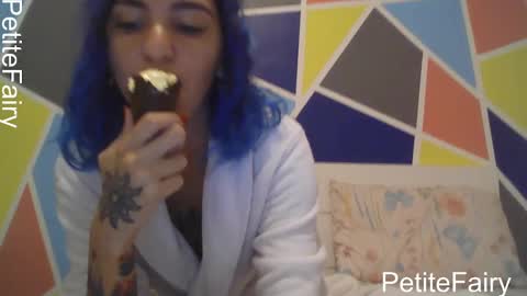 Snapshot of melaniefairy chatting on February 23, 8:28 am Melanie online show from February 23, 8:28 am