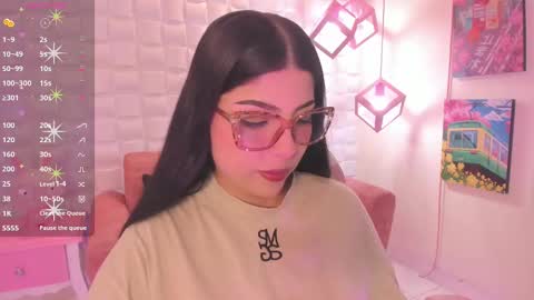 melaniegrayx online show from September 11, 2:28 pm