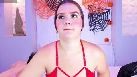 Snapshot of melanieklaus chatting on October 25, 11:29 am Melanie online show from October 25, 11:29 am