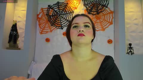 Snapshot of melanieklaus chatting on November 1, 11:12 am Melanie online show from November 1, 11:12 am