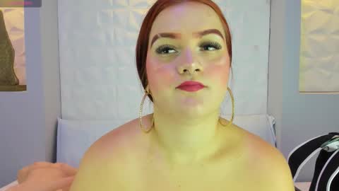 Snapshot of melanieklaus chatting on November 13, 11:20 am Melanie online show from November 13, 11:20 am