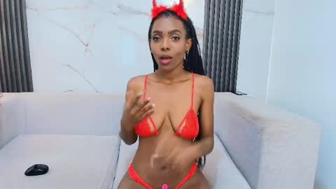 Melanie online show from February 23, 8:06 pm