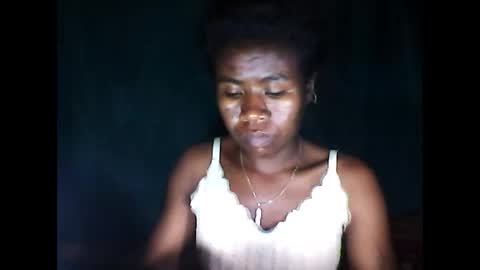 melanih online show from April 19, 8:02 am