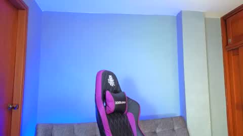 melanimorgan1 online show from June 20, 2:03 am