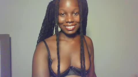 Snapshot of melanin_sassy96 chatting on January 13, 3:36 pm bad lil shawry online show from January 13, 3:36 pm