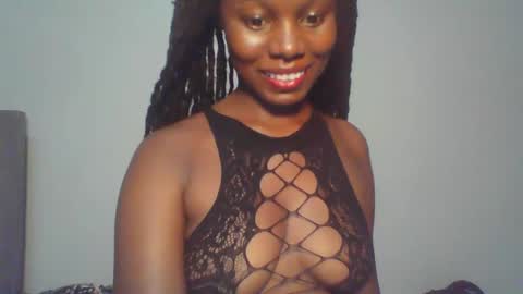 Snapshot of melanin_sassy96 chatting on January 25, 1:43 am bad lil shawry online show from January 25, 1:43 am