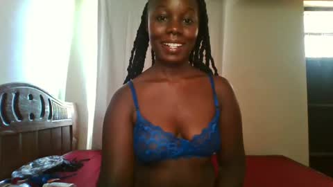 Snapshot of melanin_sassy96 chatting on March 7, 8:23 am bad lil shawry online show from March 7, 8:23 am