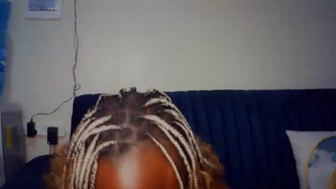 Snapshot of melanin_sassy96 chatting on October 13, 7:47 pm bad lil shawry online show from October 13, 7:47 pm