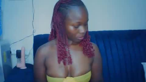 Snapshot of melanin_sassy96 chatting on October 24, 7:10 pm bad lil shawry online show from October 24, 7:10 pm