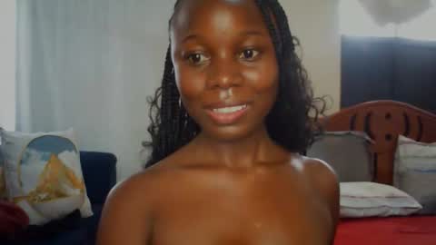 Snapshot of melanin_sassy96 chatting on November 25, 8:14 am bad lil shawry online show from November 25, 8:14 am