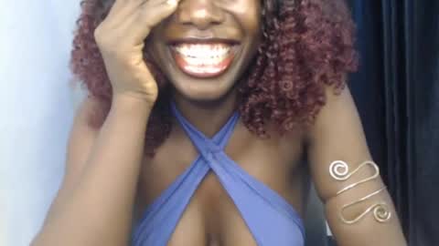 Snapshot of melanine_floral chatting on April 7, 8:20 pm Praiz online show from April 7, 8:20 pm