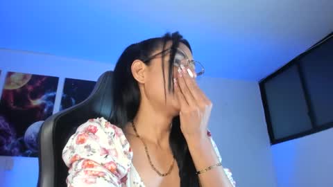 melannia_hills online show from January 11, 10:08 am