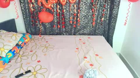 melannia_hills online show from September 21, 6:04 am