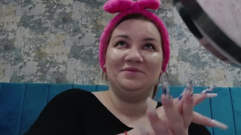 melanniebrown online show from January 9, 3:26 am