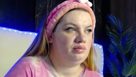 melanniebrown online show from March 24, 5:23 am