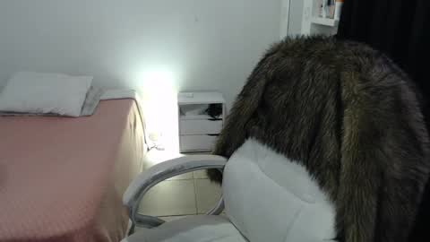 Melannie online show from September 21, 5:31 am