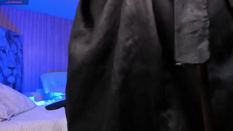 Snapshot of melanny_luv chatting on September 17, 9:05 pm MelanyLuv online show from September 17, 9:05 pm