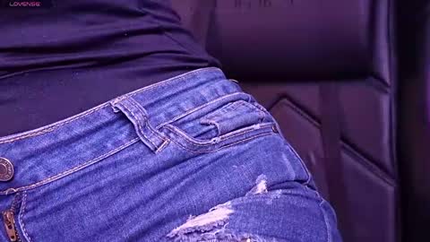 MelanyLuv online show from April 21, 9:17 pm