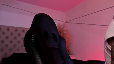 Snapshot of melanny_luv chatting on July 24, 12:08 am MelanyLuv online show from July 24, 12:08 am