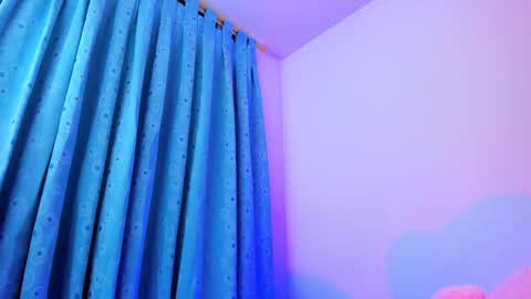 Snapshot of melanny_skies chatting on September 29, 10:47 pm Melanny online show from September 29, 10:47 pm