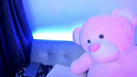 Melanny online show from December 17, 9:32 pm