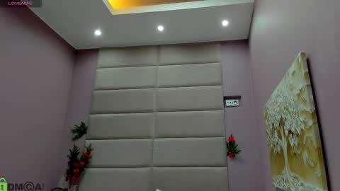 Snapshot of melany_jass chatting on January 13, 1:00 am Melany online show from January 13, 1:00 am