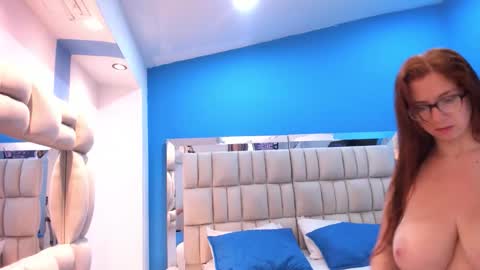 Snapshot of melany_love0 chatting on May 28, 12:13 pm Melany online show from May 28, 12:13 pm