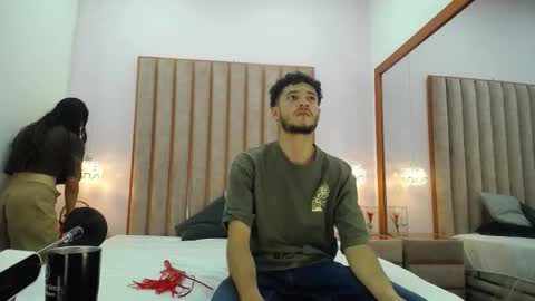 melanyandethan online show from October 19, 11:05 pm