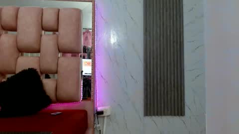 MelanySommers online show from February 19, 11:12 pm