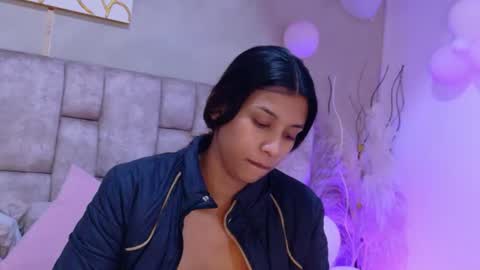 Snapshot of melanystone_ chatting on July 4, 11:49 am Melany online show from July 4, 11:49 am