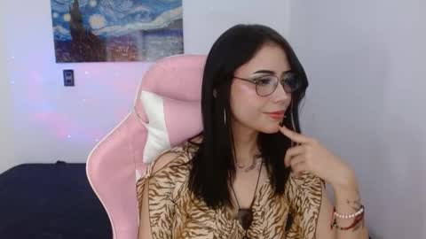 Snapshot of melhoneymoon chatting on September 14, 2:00 am Mel  online show from September 14, 2:00 am