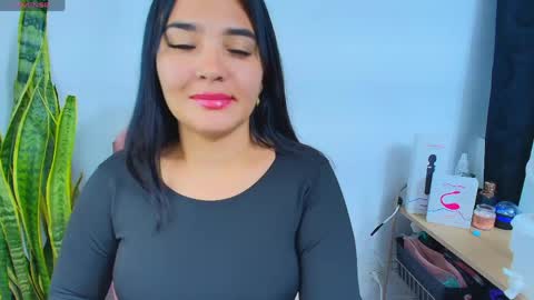 Snapshot of meli__brown chatting on May 18, 4:07 am Independent model online show from May 18, 4:07 am