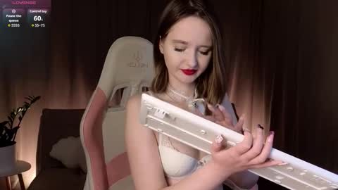 meliamorgan online show from October 23, 8:40 pm