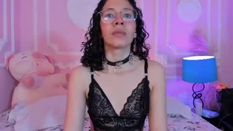 Snapshot of meliissasweet chatting on June 15, 11:45 am Meli online show from June 15, 11:45 am