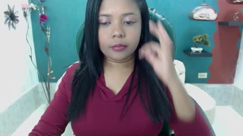 Snapshot of melika_sweet chatting on December 30, 1:58 pm eli online show from December 30, 1:58 pm