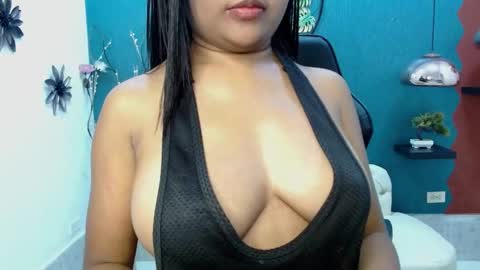 Snapshot of melika_sweet chatting on March 11, 5:57 pm eli online show from March 11, 5:57 pm