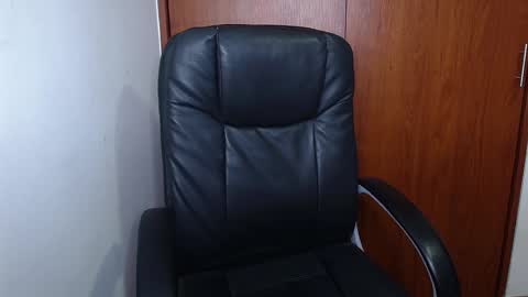 Snapshot of melika_sweet chatting on September 16, 5:14 pm eli online show from September 16, 5:14 pm