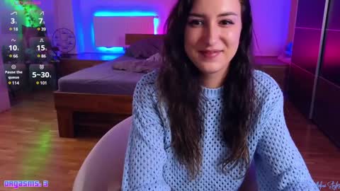 Snapshot of melinastyles chatting on December 1, 8:20 pm Melina Styles online show from December 1, 8:20 pm